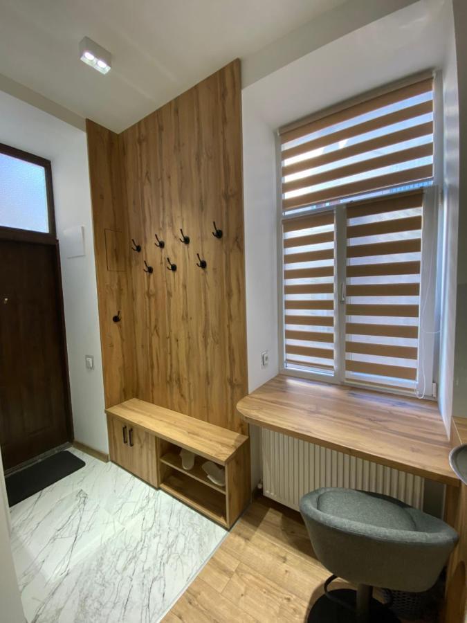 Квартира-Студія Подобово На Вулиці Городоцька 102 Lviv Extérieur photo